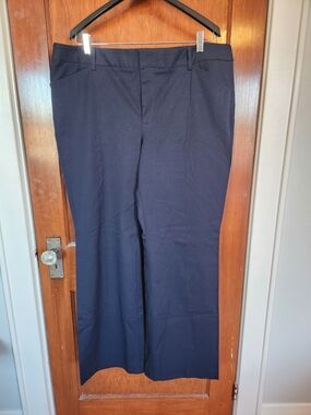 NWT Eddie Bauer Navy Slightly Curvy Dress Pants